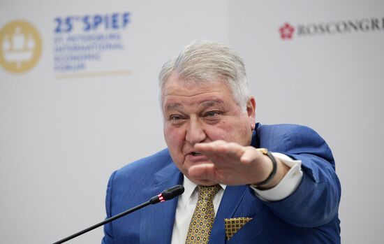 ПМЭФ-2022. Большие вызовы десятилетия науки и технологий