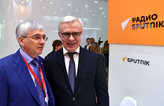 ПМЭФ-2022. Работа студии радио Sputnik  