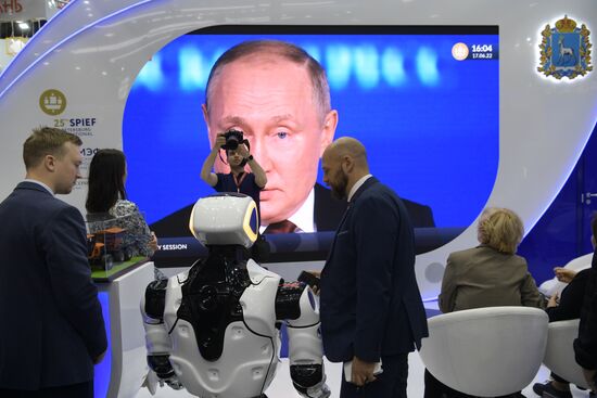 ПМЭФ-2022. Трансляция пленарного заседания