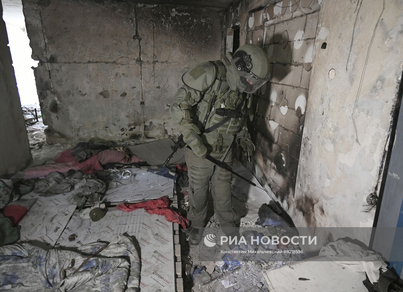 Разминирование жилых домов вблизи Азовстали