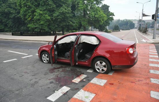 Последствия обстрела в Донецке