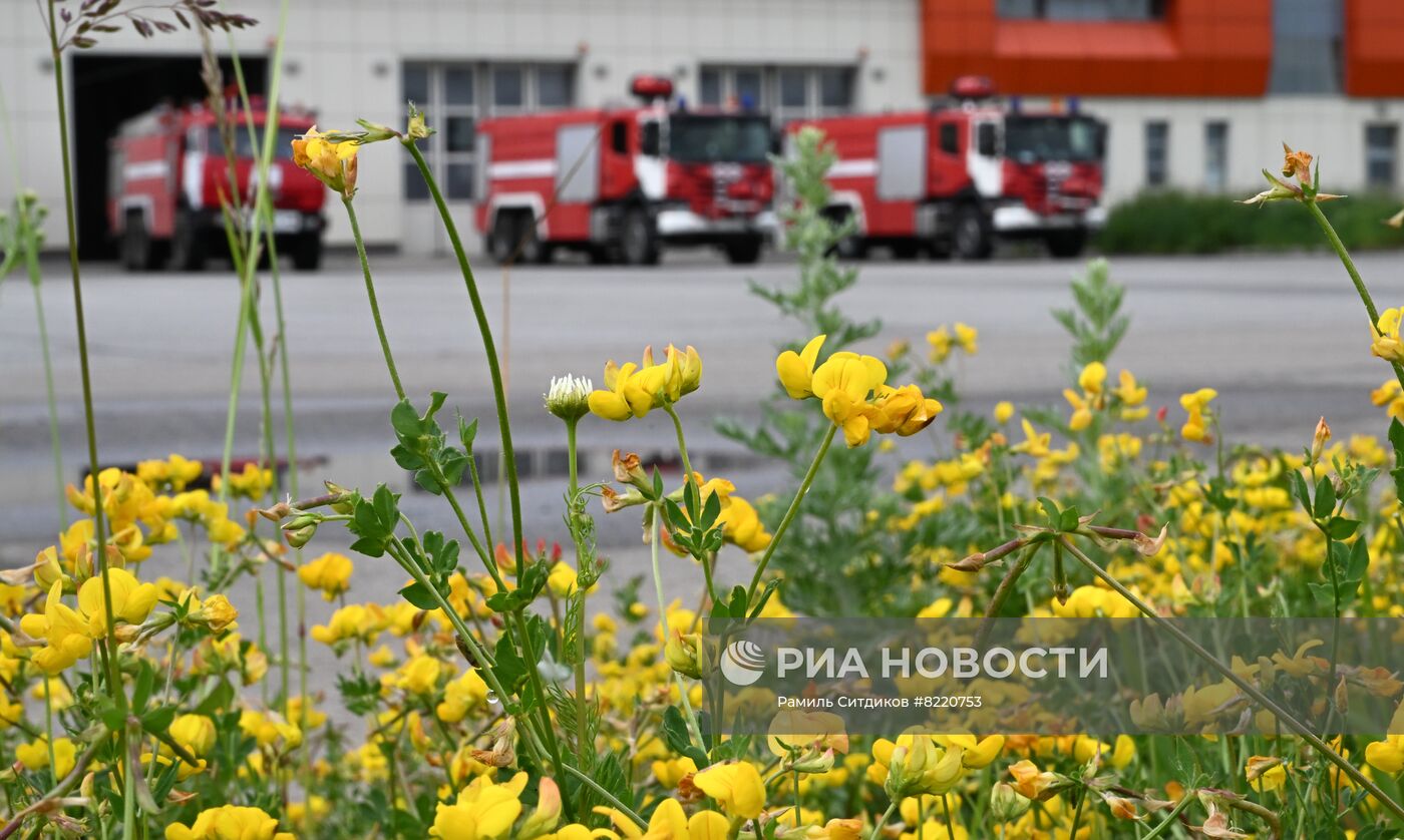 Работа службы противопожарного и аварийно-спасательного обеспечения полетов аэропорта Домодедово