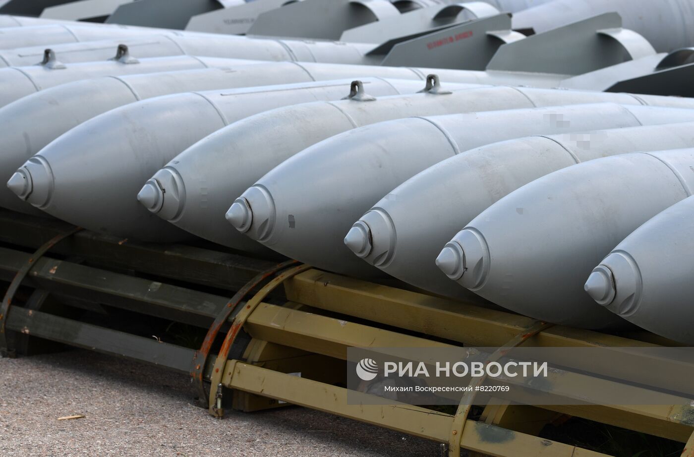 Самолеты-бомбардировщики Су-34 в зоне спецоперации