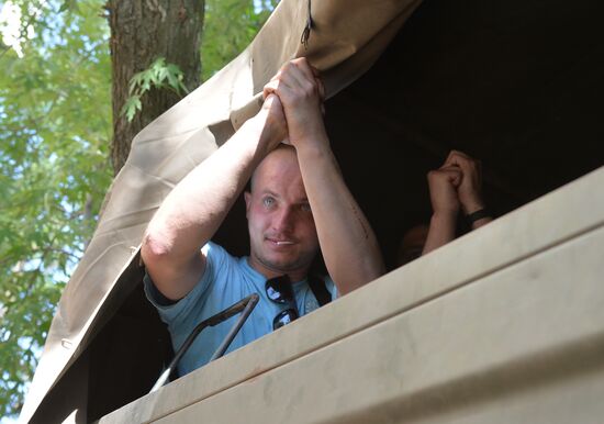 Бойцы ЛНР в Северодонецке ежедневно эвакуируют десятки жителей из-под украинских обстрелов