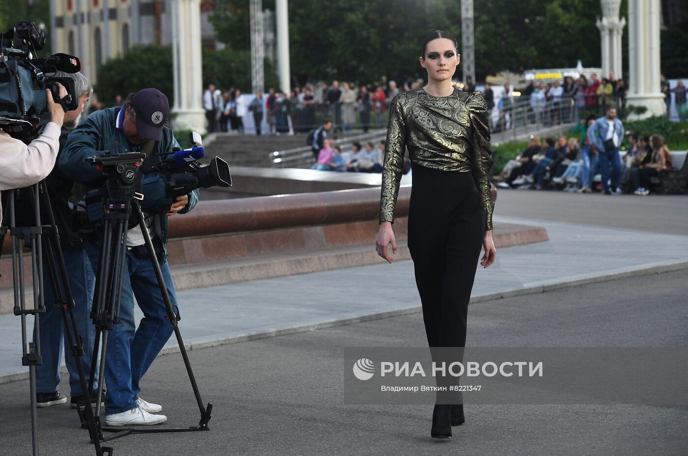 Московская неделя моды. Показ бренда Chapurin