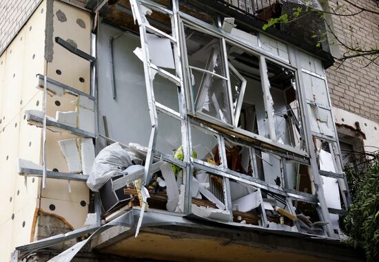 Последствия обстрела в Донецке