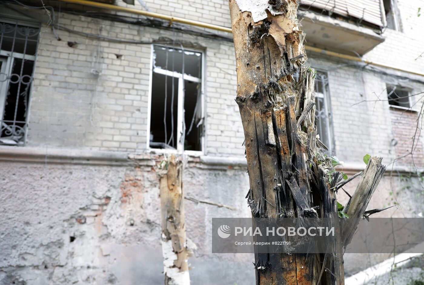 Последствия обстрела в Донецке