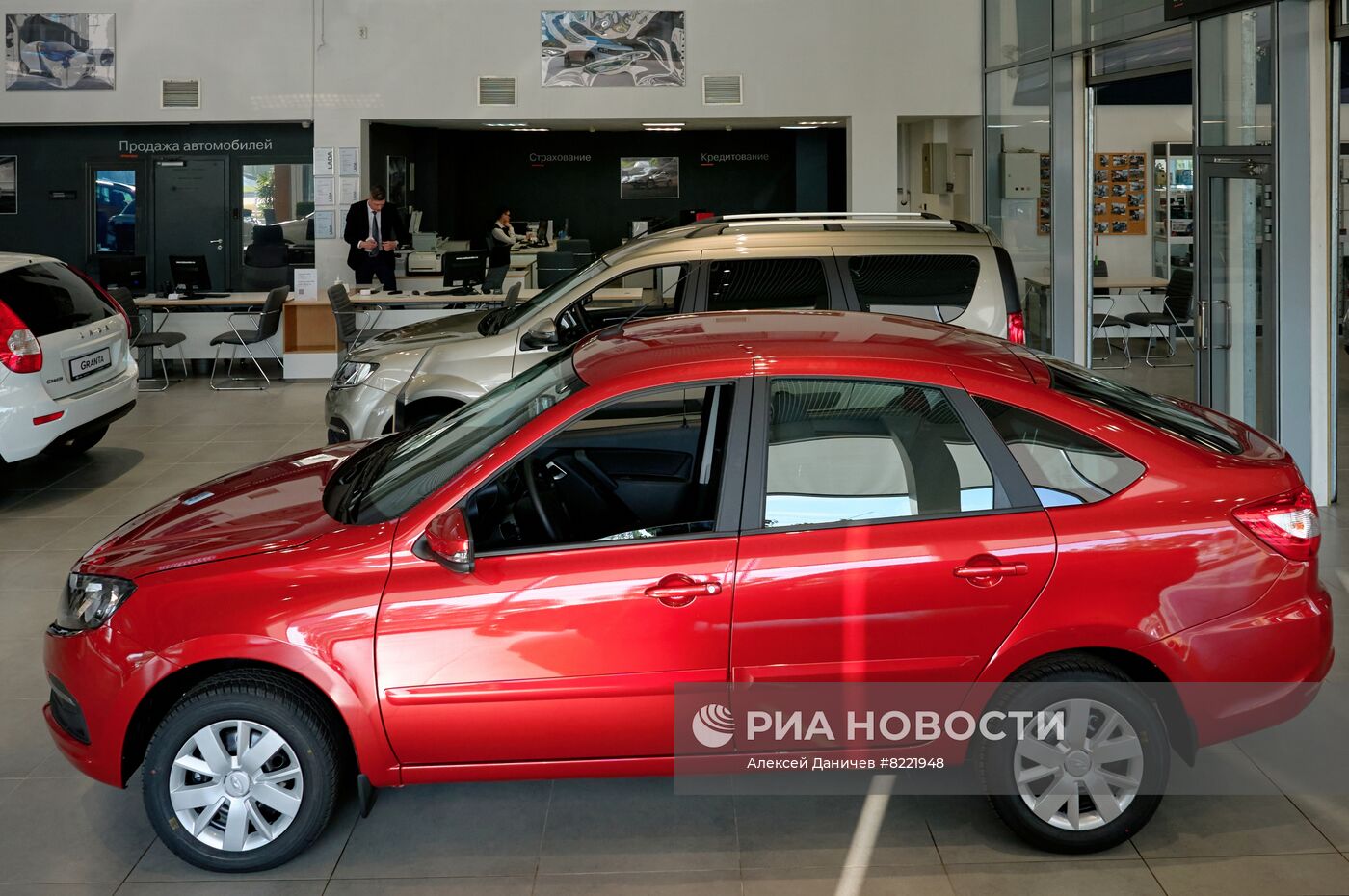 Старт продаж Lada Granta Classic 22 в Санкт-Петербурге