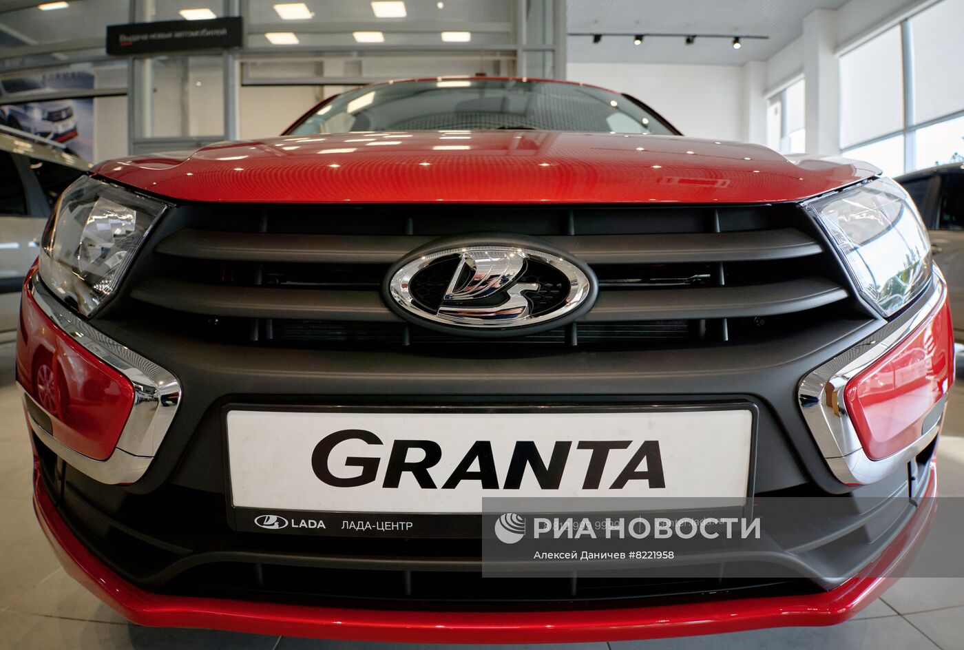 Старт продаж Lada Granta Classic 22 в Санкт-Петербурге