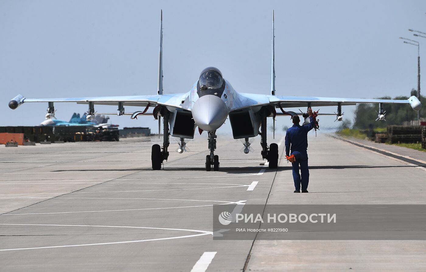 Истребители Су-35 в зоне спецоперации