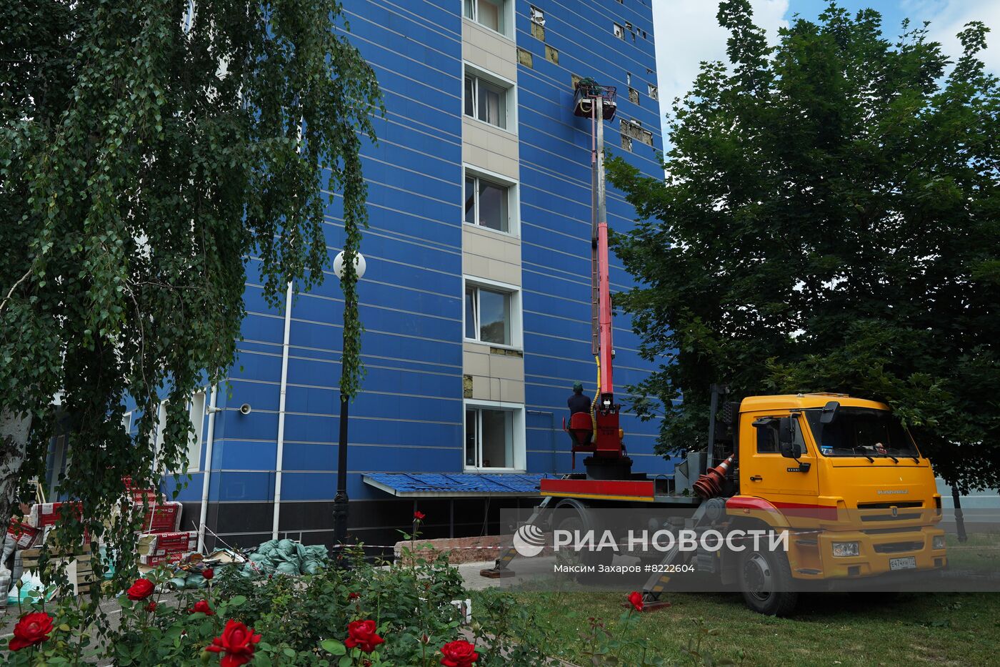 Восстановление инфраструктуры Луганска строителями из РФ