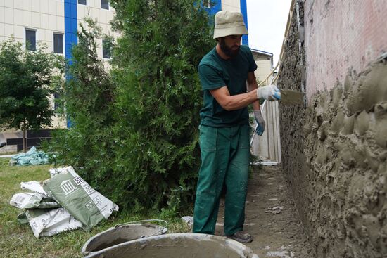 Восстановление инфраструктуры Луганска строителями из РФ