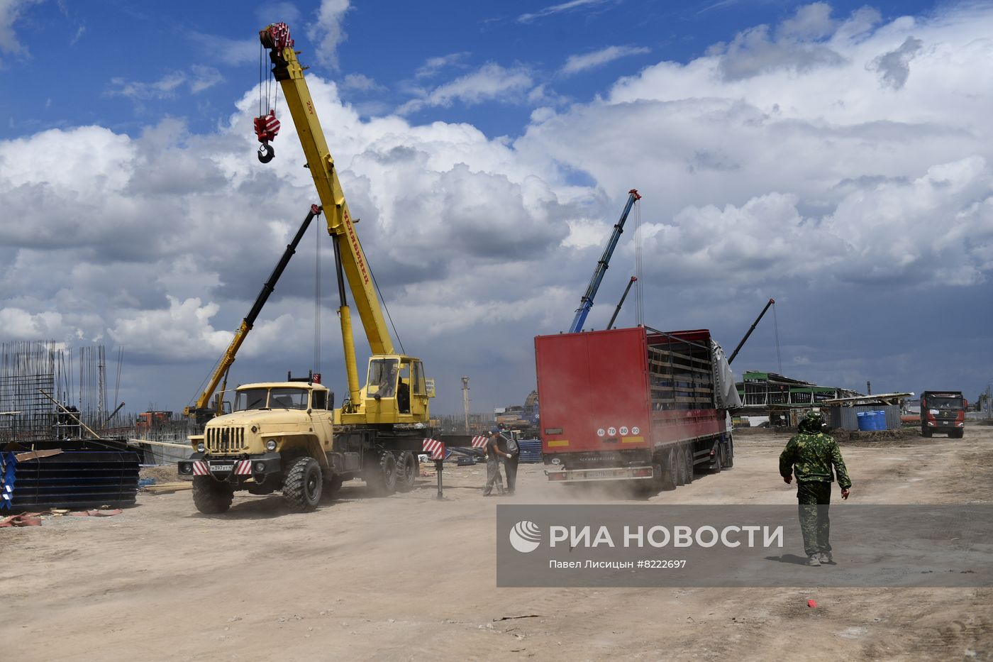 Строительство жилых кварталов в Мариуполе бригадами МО РФ