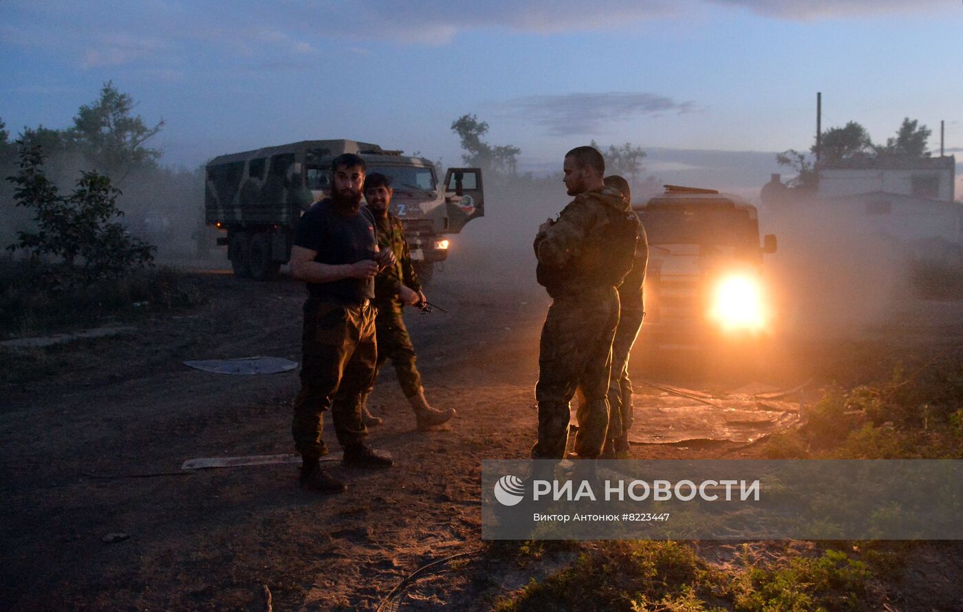 Бойцы чеченского отряда "Ахмат" в Золотом-2 и Камышевахе в ЛНР