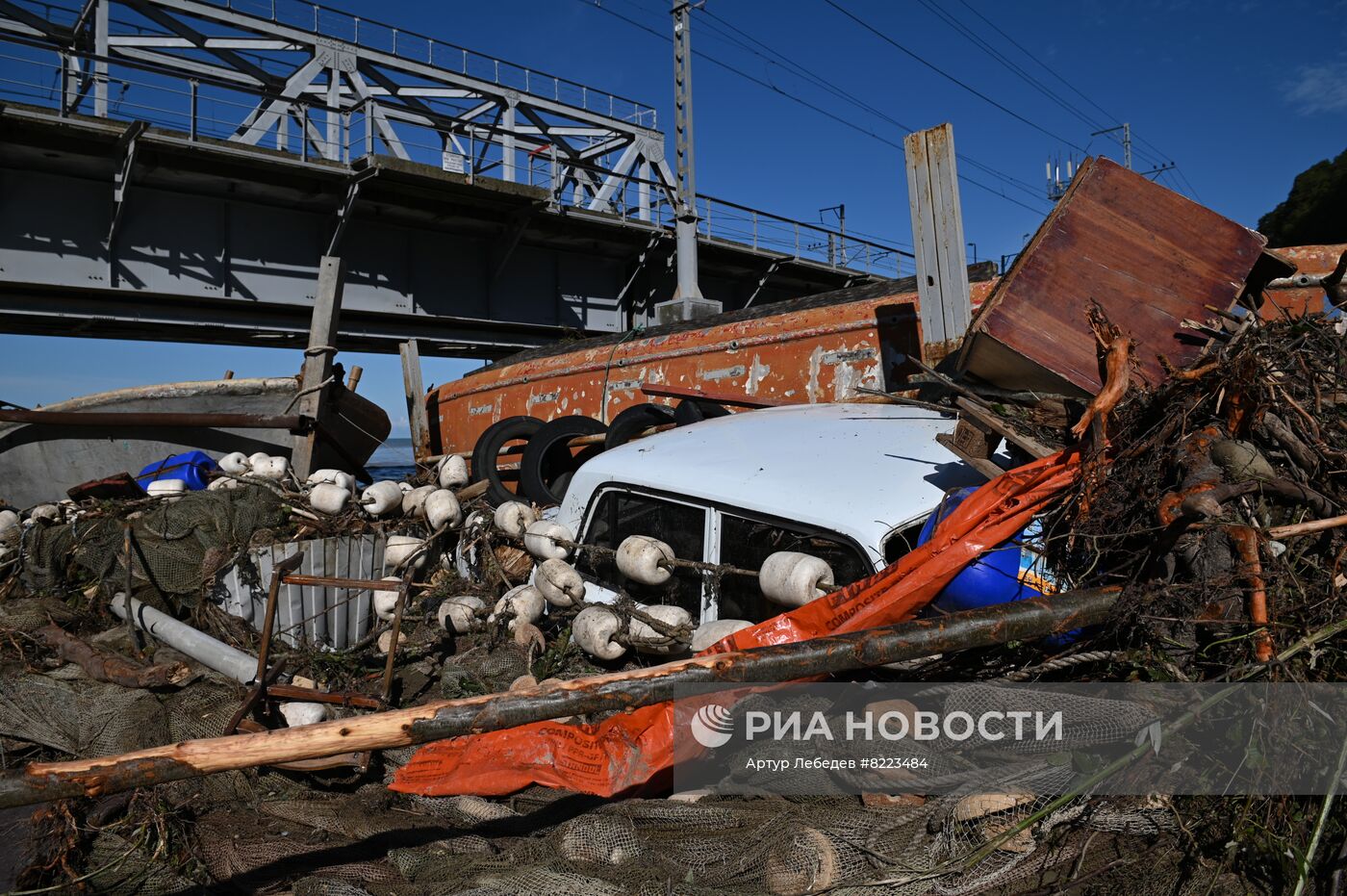 Последствия шторма в Сочи