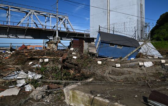 Последствия шторма в Сочи