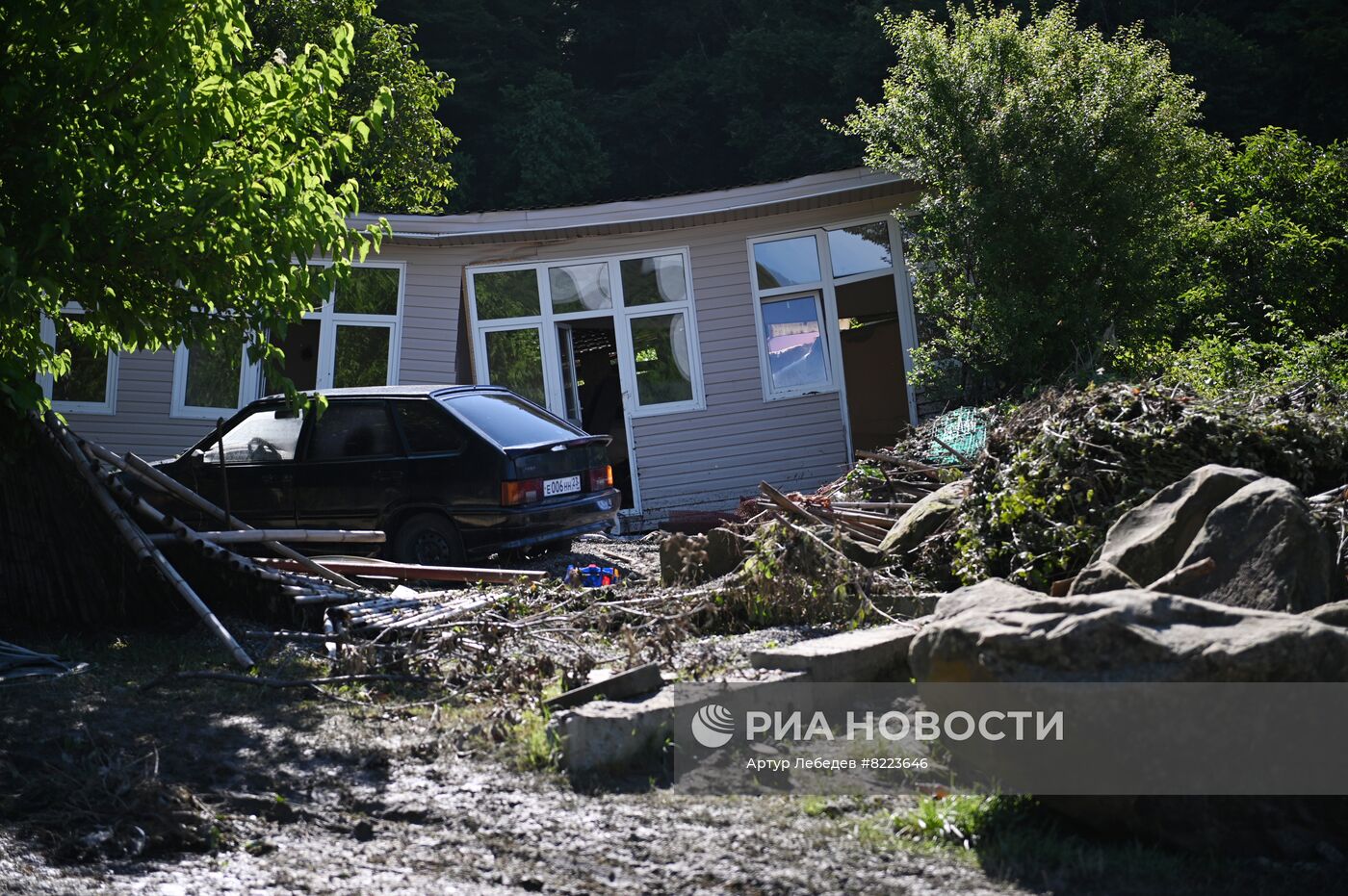 Последствия шторма в Сочи