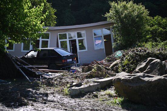 Последствия шторма в Сочи