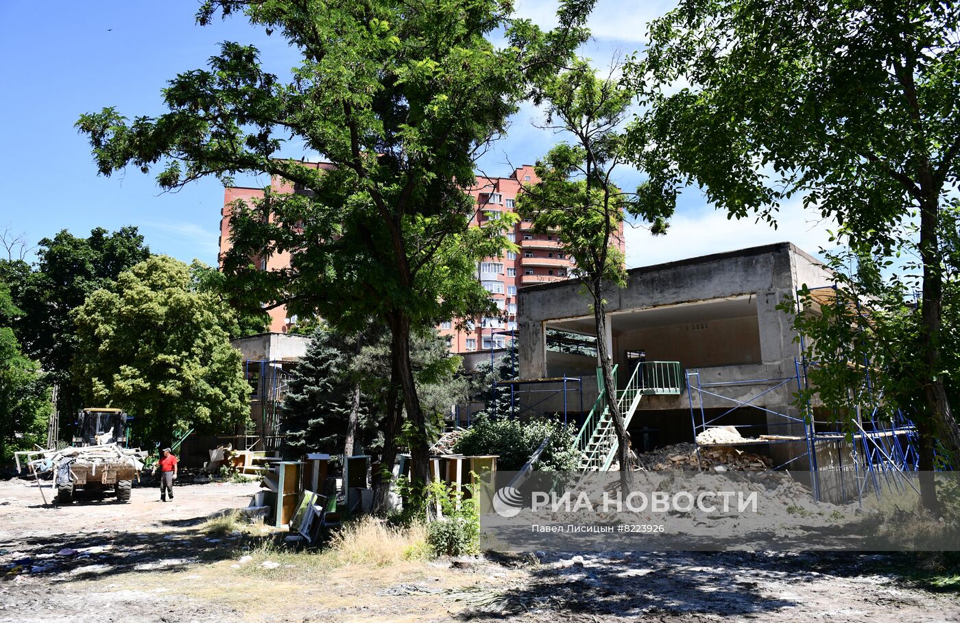 Работа по восстановлению детского сада в Мариуполе