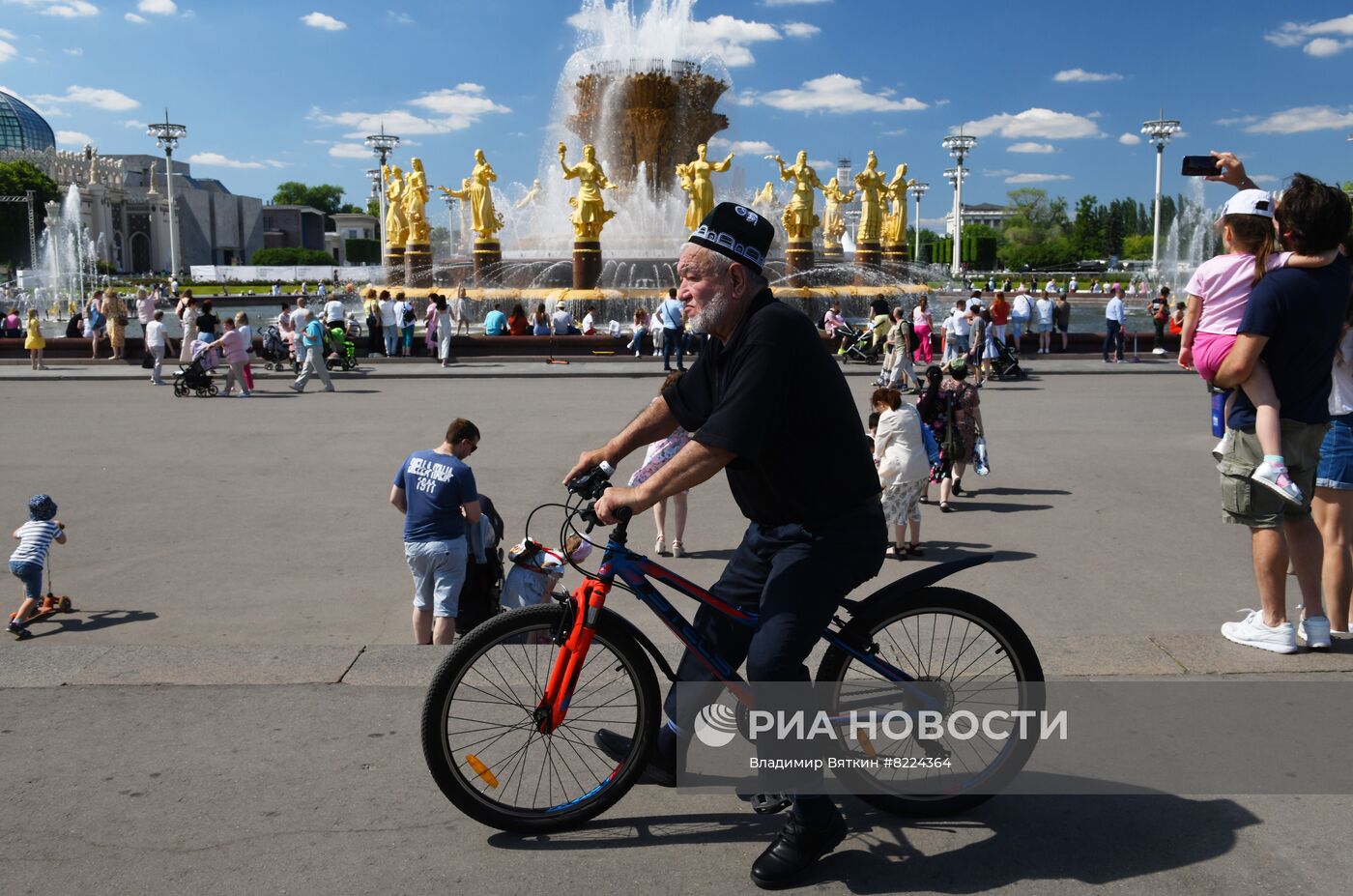 Жаркая погода в Москве 