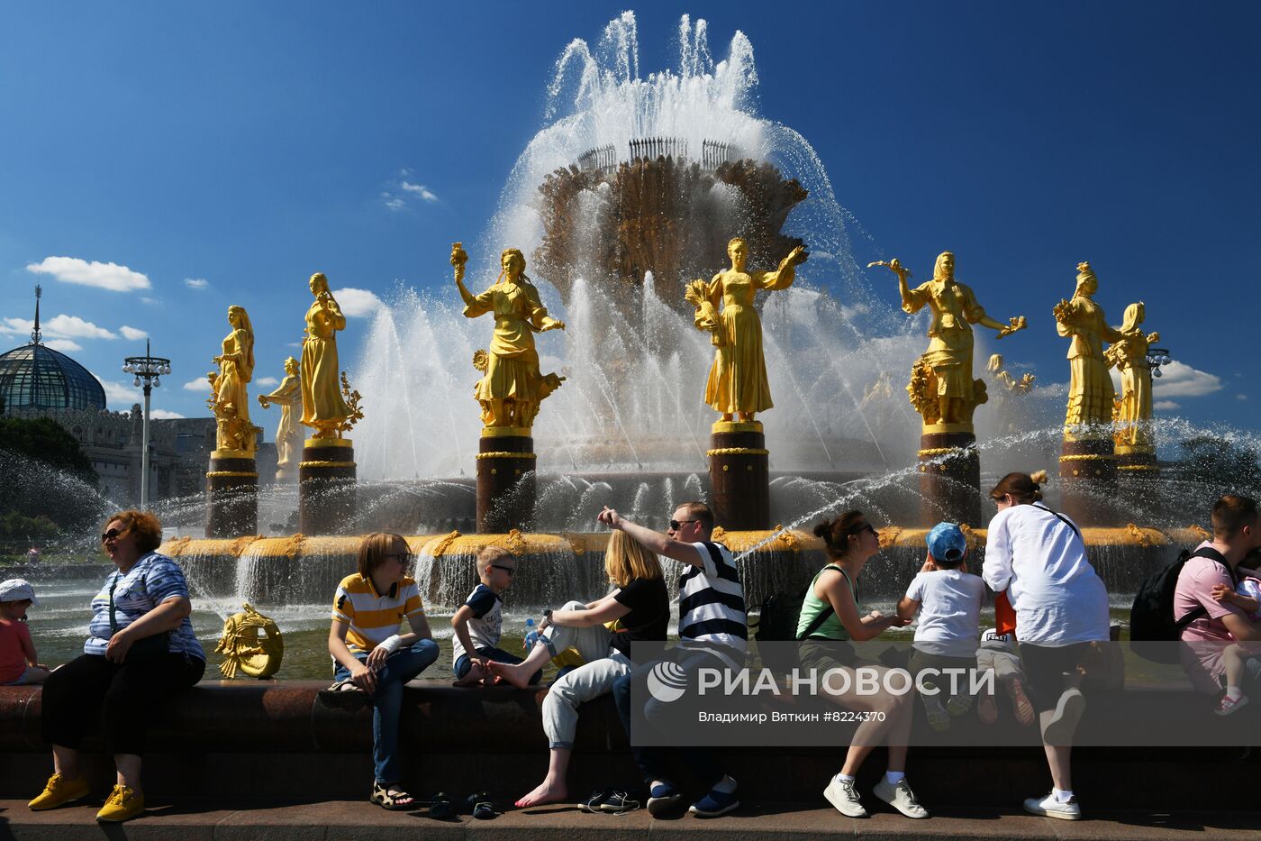 Жаркая погода в Москве 