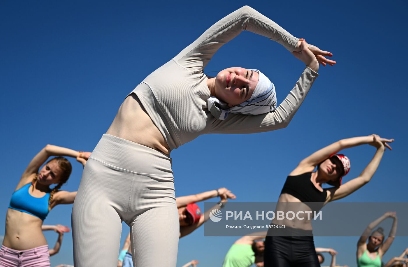 Международный день йоги в Москве