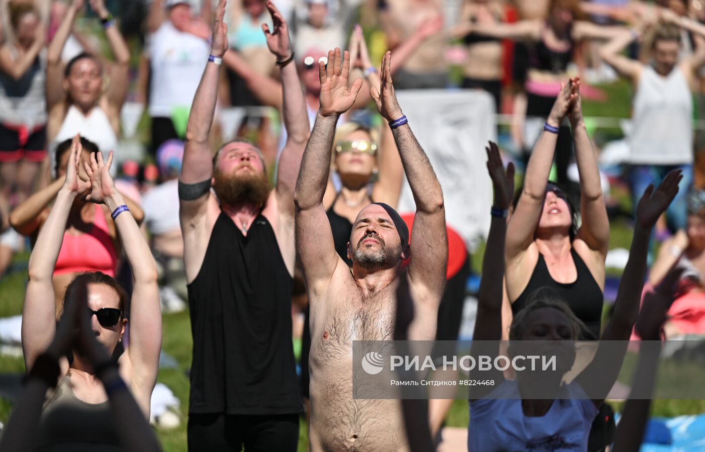 Международный день йоги в Москве