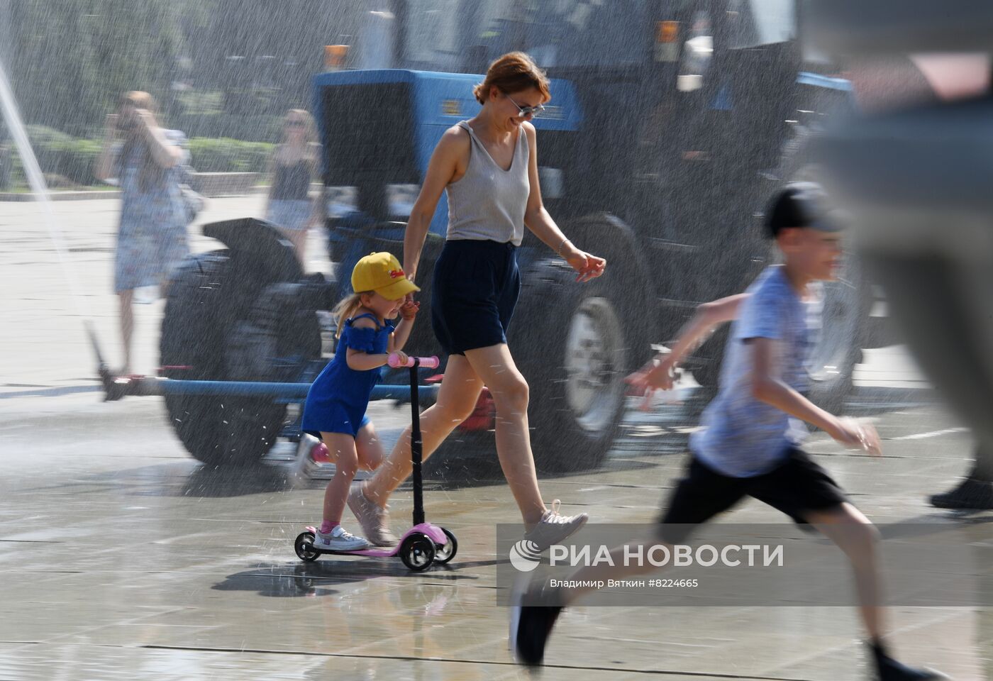 Жаркая погода в Москве 