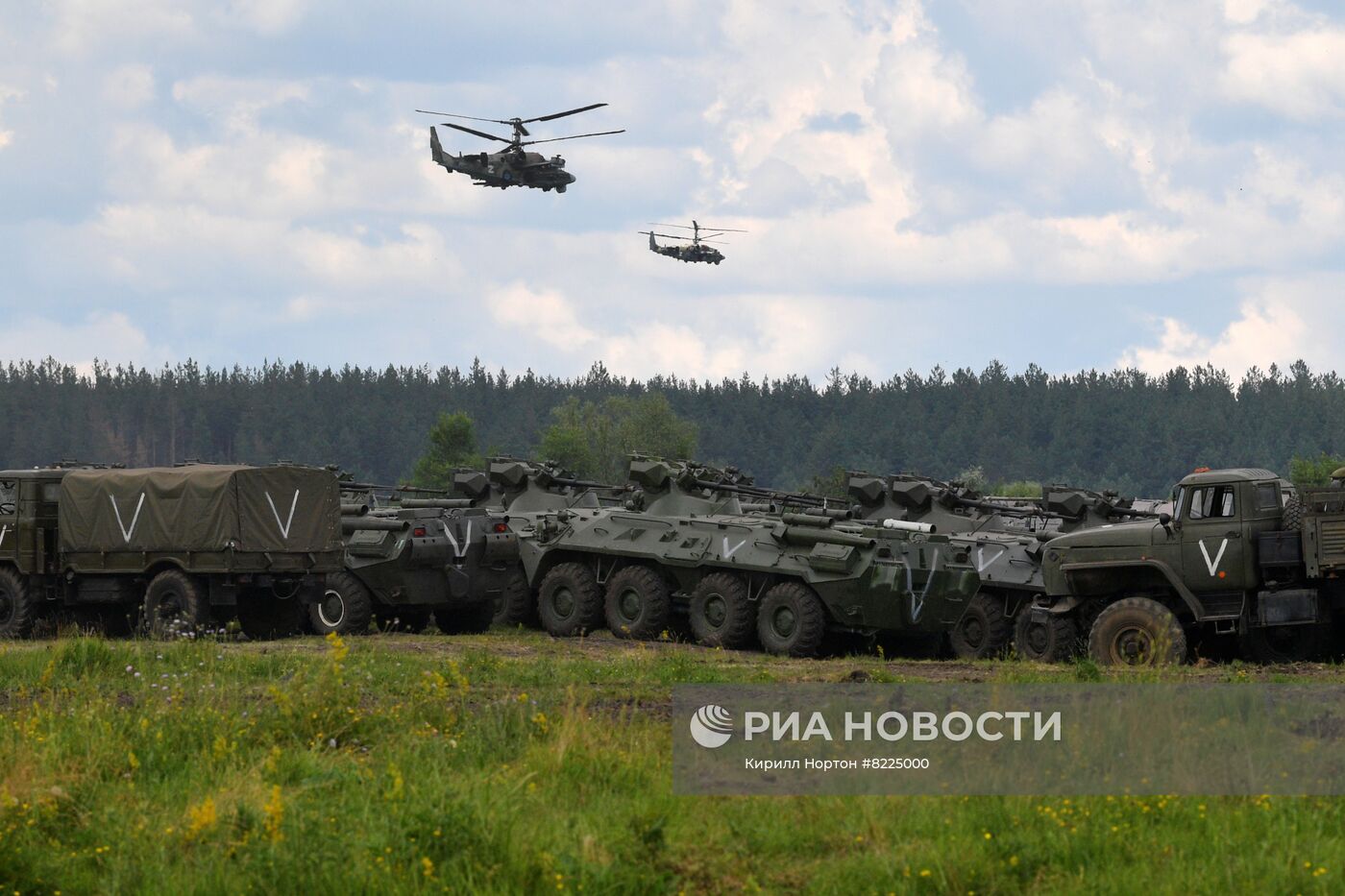 Военнослужащие рембата восстанавливают военную технику в зоне спецоперации