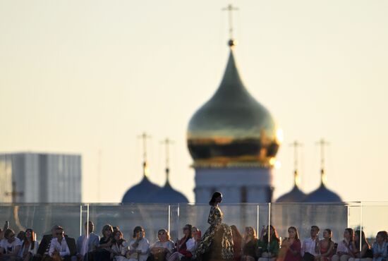 Московская неделя моды. Показ Валентина Юдашкина