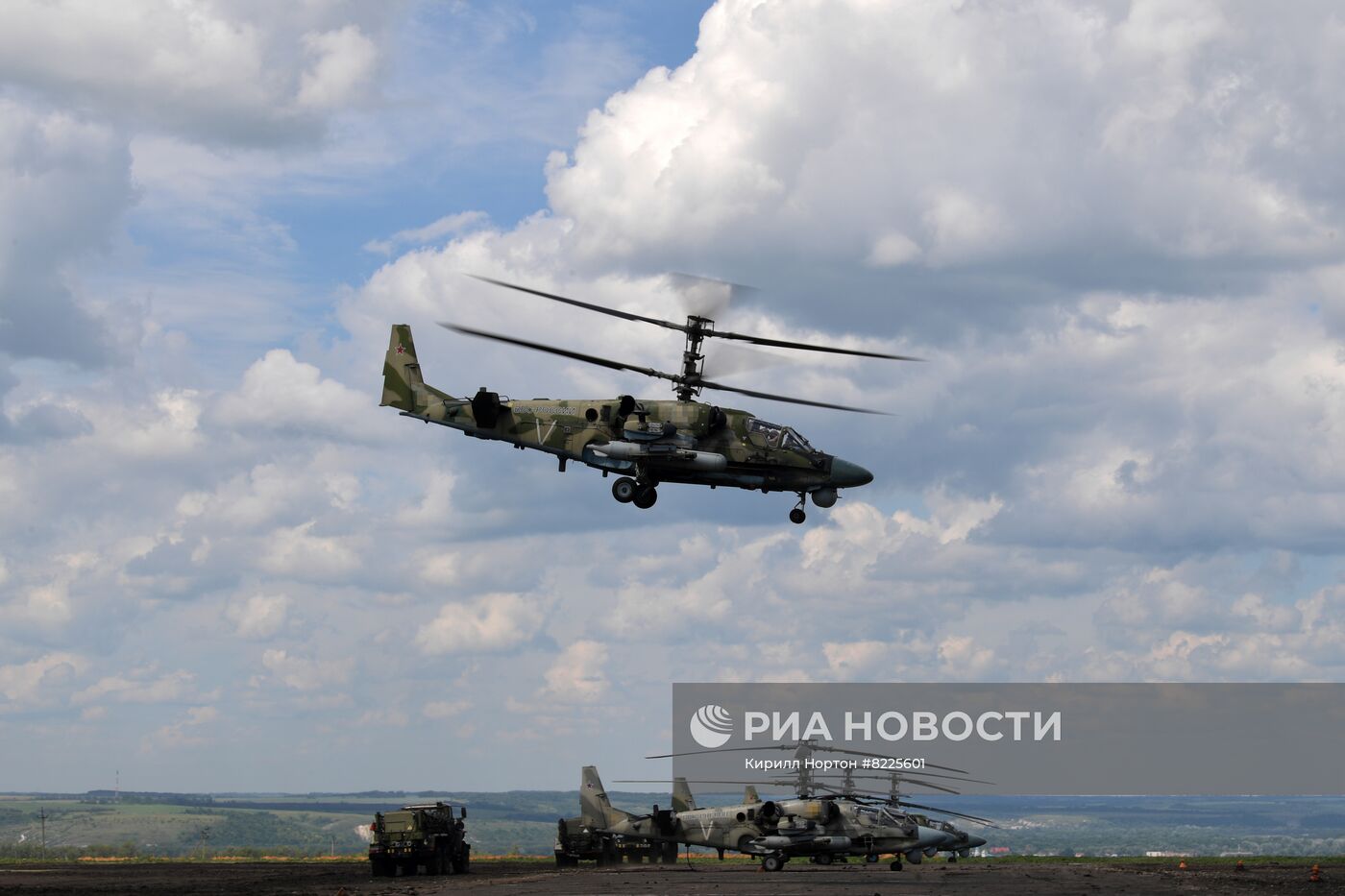 Аэродром базирования вертолетов Ка-52 в зоне проведения спецоперации