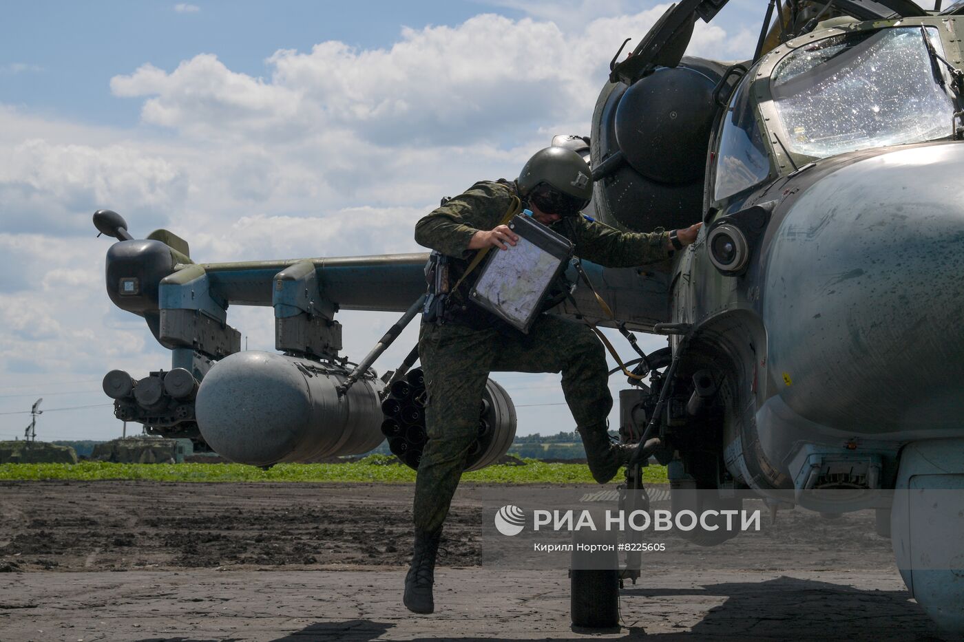 Аэродром базирования вертолетов Ка-52 в зоне проведения спецоперации