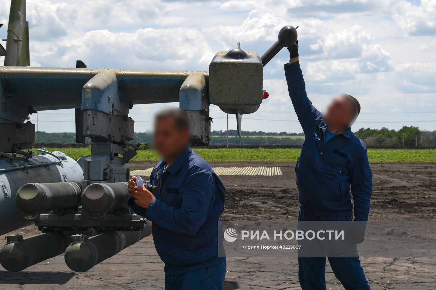 Аэродром базирования вертолетов Ка-52 в зоне проведения спецоперации