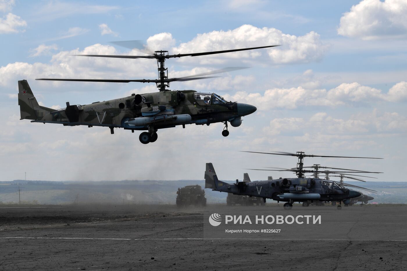 Аэродром базирования вертолетов Ка-52 в зоне проведения спецоперации