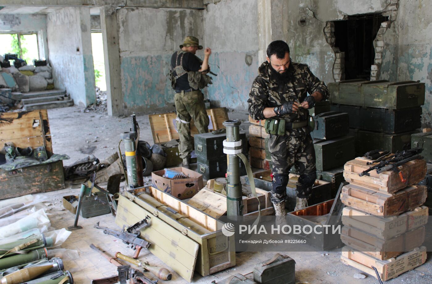 Бойцы чеченского отряда "Ахмат" в ЛНР