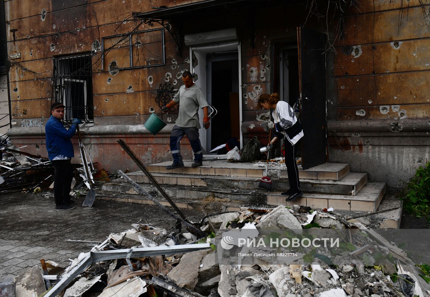 Восстановительные работы в Мариуполе