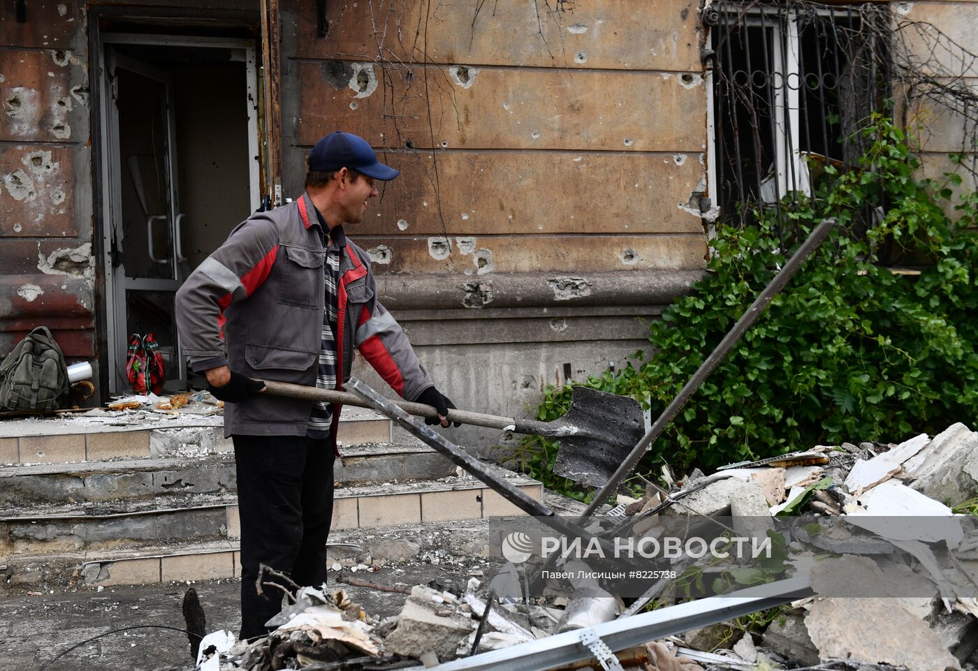 Восстановительные работы в Мариуполе
