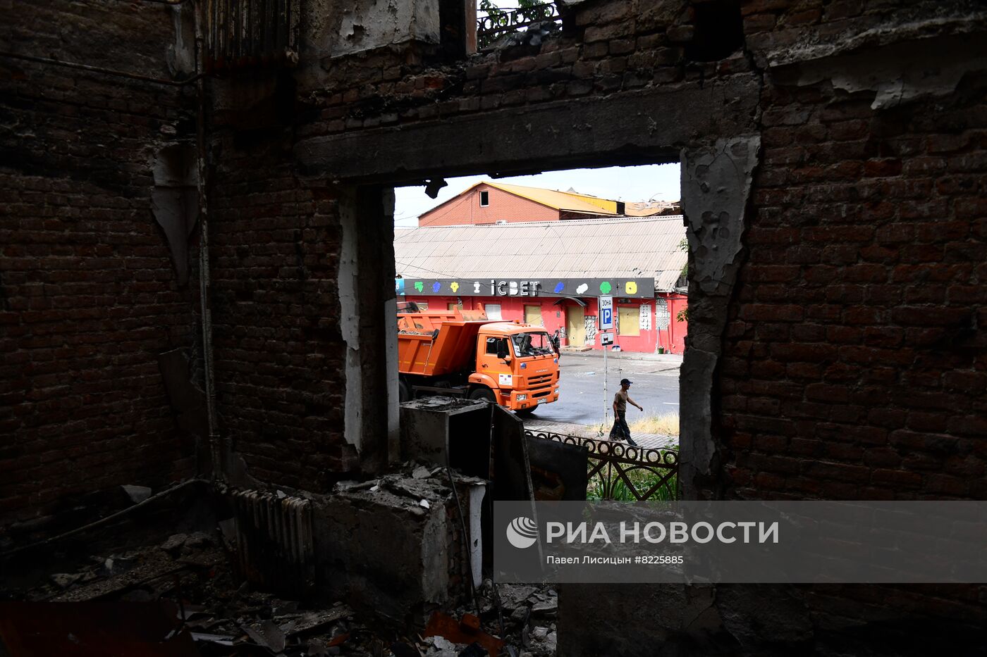 Последствия боевых действий в Мариуполе