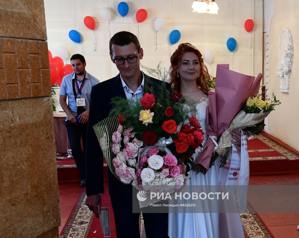 Первая свадьба в Володарском после освобождения