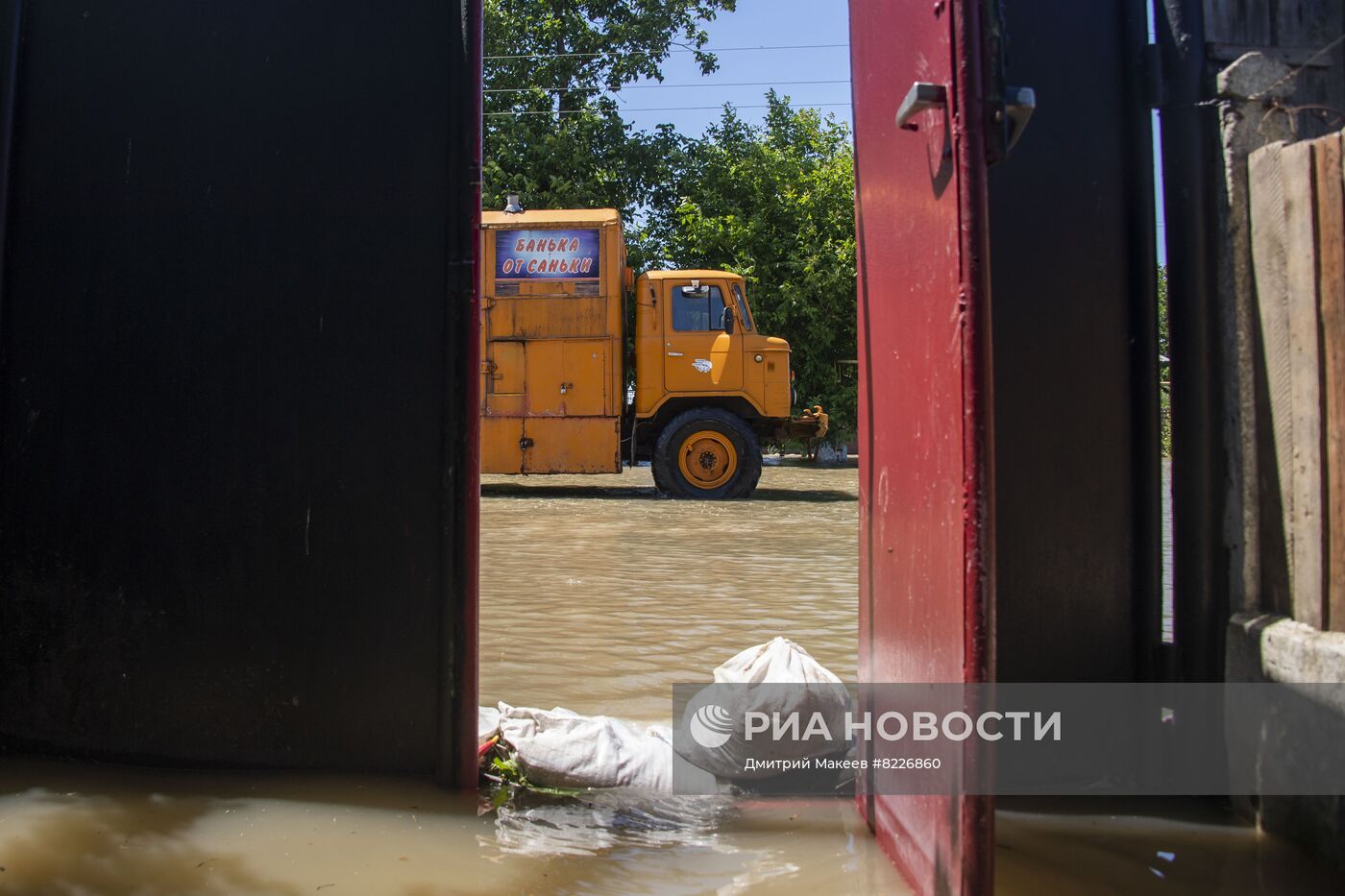 В Крыму после обильных ливней введён режим ЧС