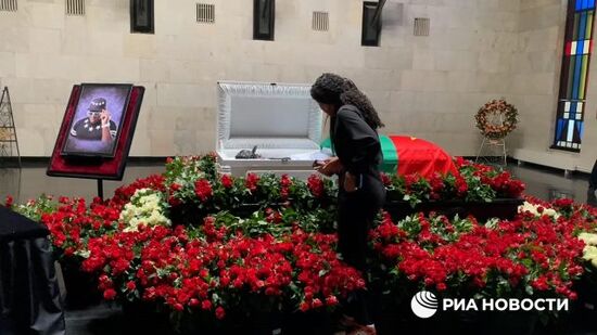 Прощание с Пьером Нарциссом началось в Москве