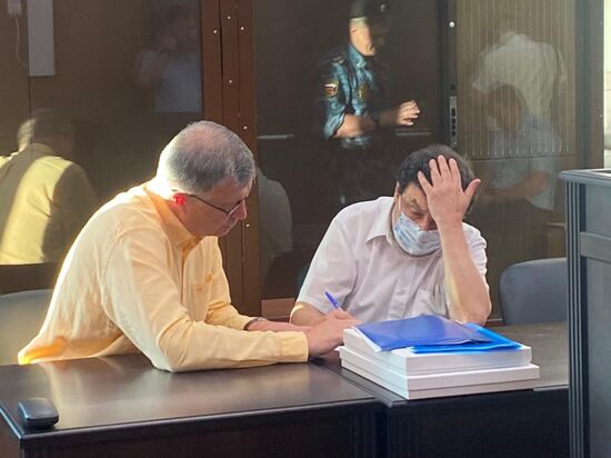 Избрание меры пресечения ректору РАНХиГС В. Мау