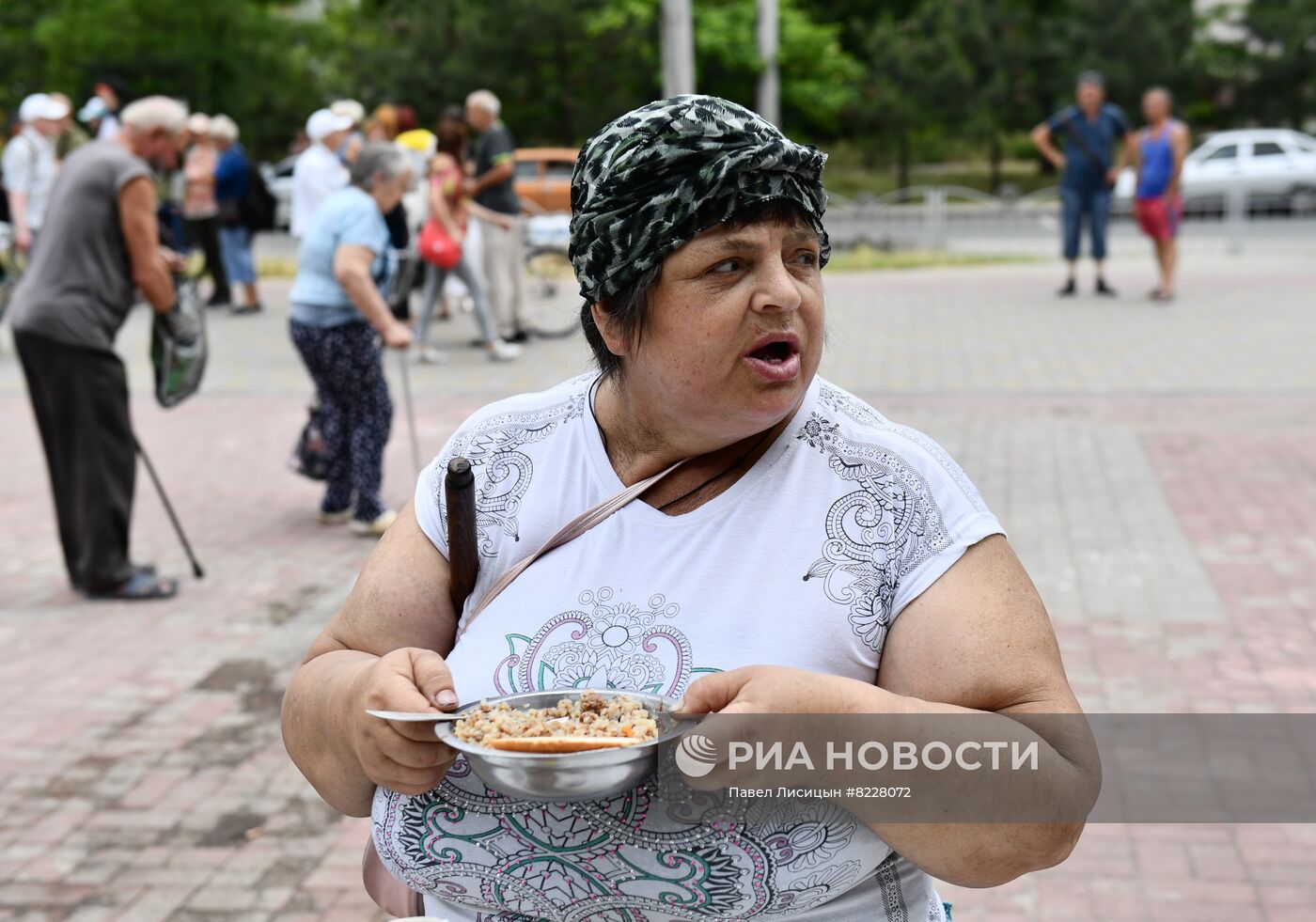 Работа полевой кухни минобороны РФ в Мариуполе