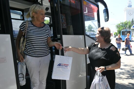 Первые за восемь лет пассажирские автобусы начинают курсировать между Крымом, Херсоном и Мелитополем