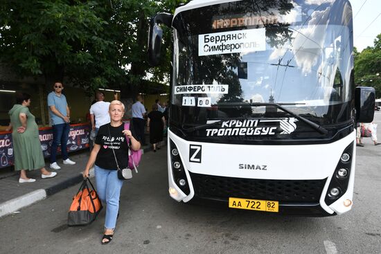 Первые за восемь лет пассажирские автобусы начинают курсировать между Крымом, Херсоном и Мелитополем