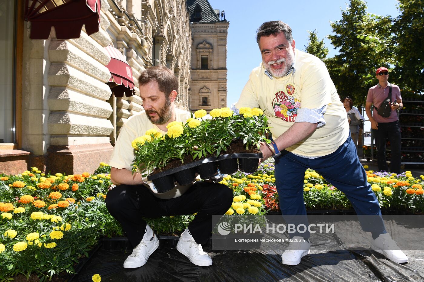 Открытие фестиваля цветов в ГУМе