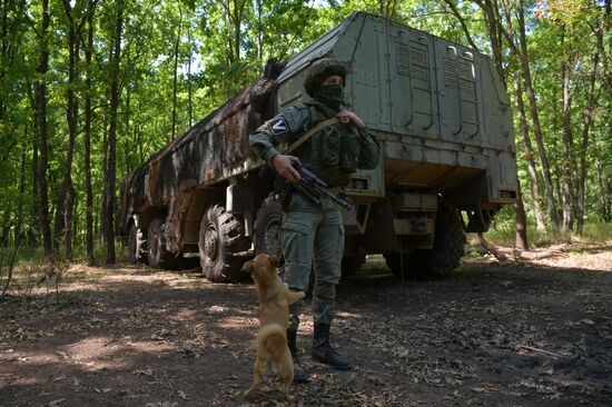 Ракетный комплекс "Искандер" на боевом дежурстве в зоне проведения спецоперации