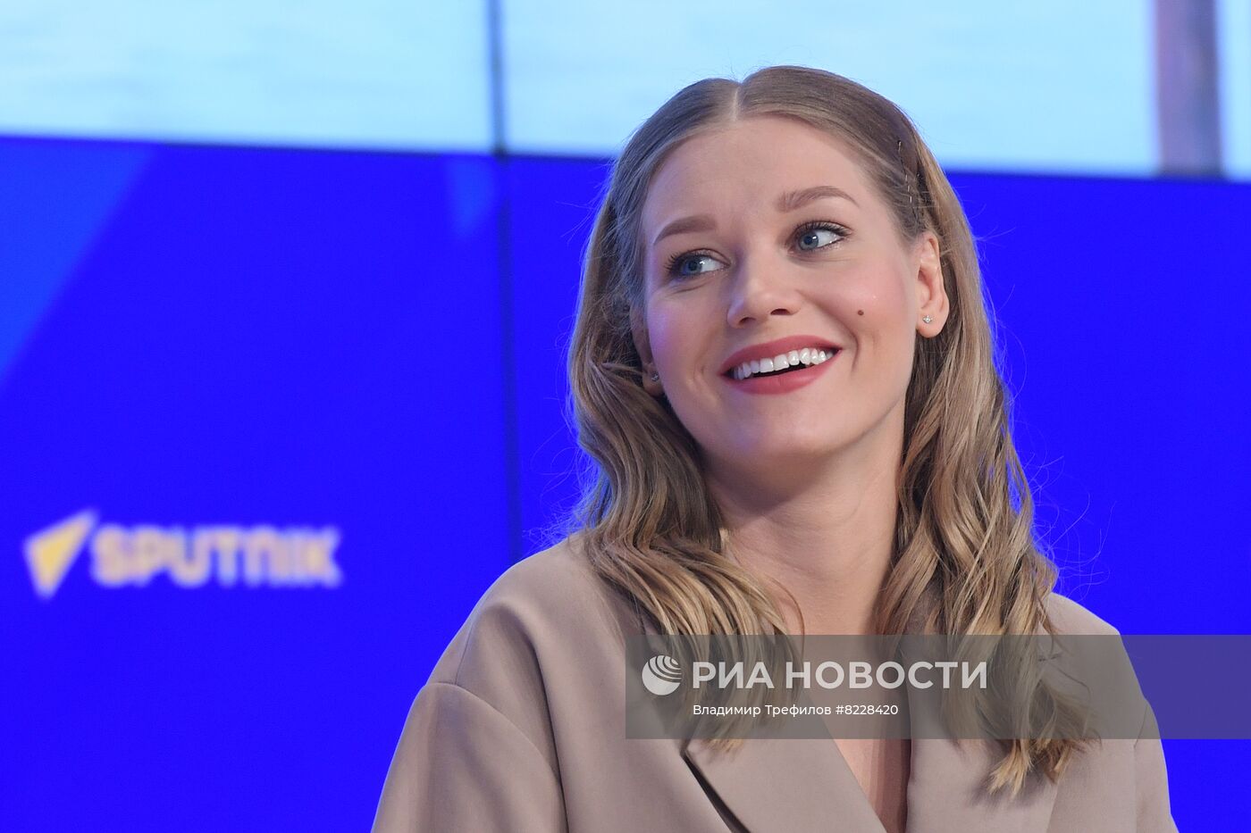 Пресс-конференция с создателями и актерами фильма "Булки"