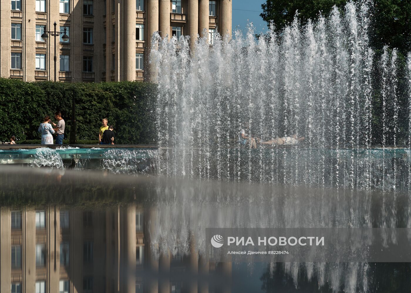 Жаркая погода в Санкт-Петербурге