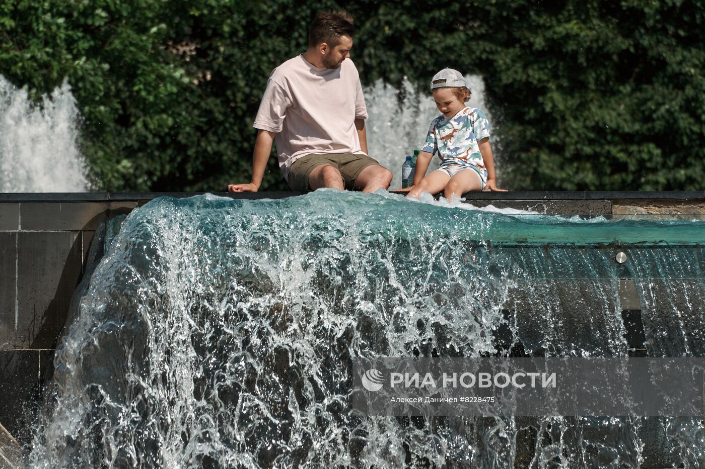 Жаркая погода в Санкт-Петербурге